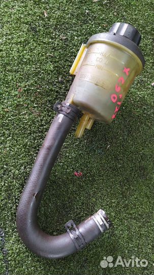 Бачок гур Volvo Xc90