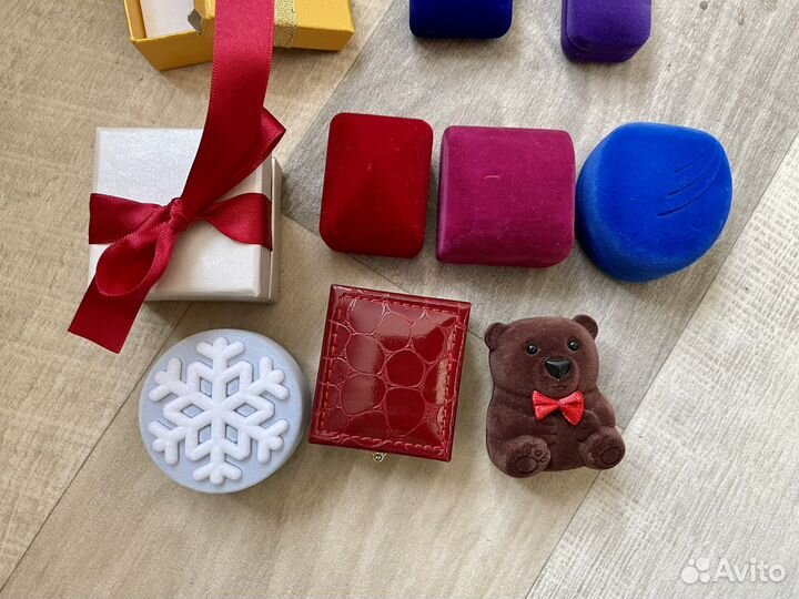Коробочки для ювелирных изделий
