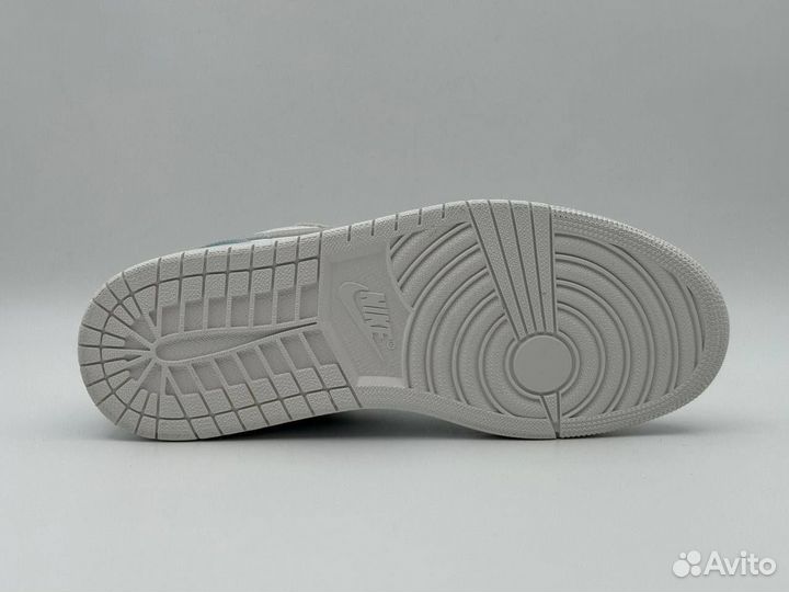 Кроссовки Nike Air Jordan 1 Low Paris