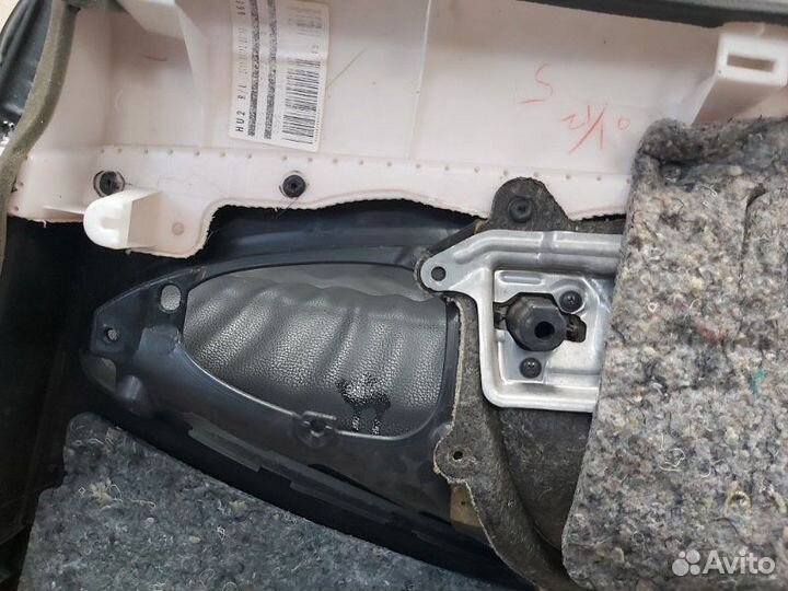 Обшивка двери задняя левая Toyota Camry XV40