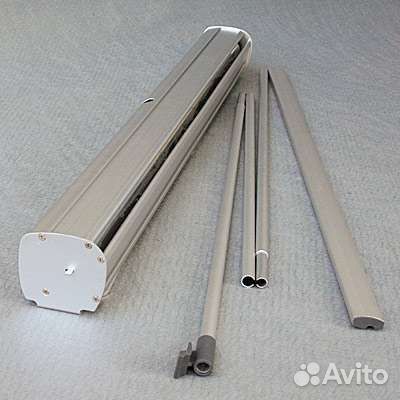 Напольный выдвижной рекламный баннер