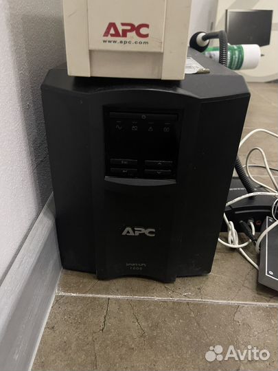 Ибп APC smart ups 1000