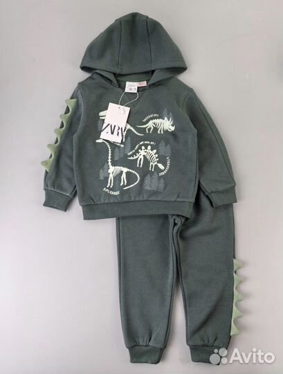 Костюм zara 92,104,110