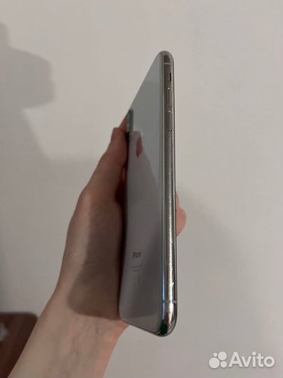iPhone X, 64 ГБ