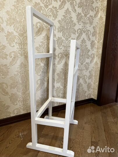 Вешалка для одежды напольная белая
