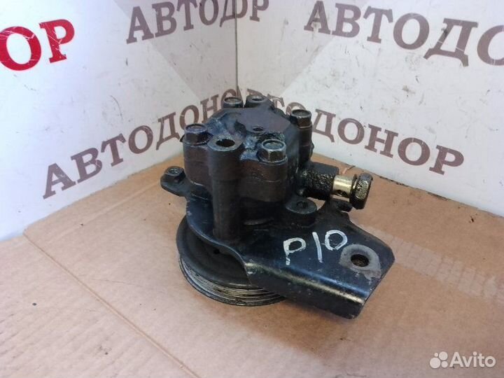 Насос гидроусилителя руля Nissan Primera P10 2.0