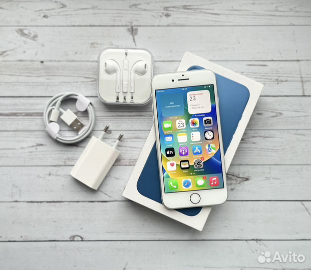 iPhone 8, 64 ГБ