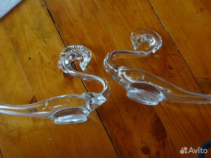 Сувениры из хрусталя и цветного стекла