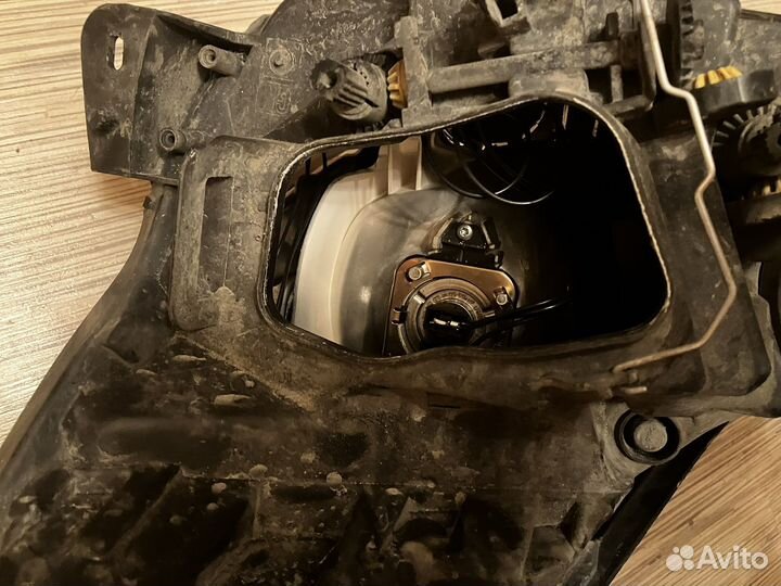 Фара правая передняя Opel Corsa D