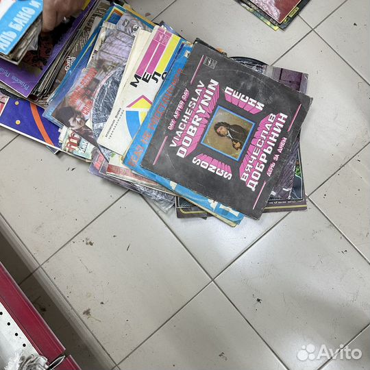 Виниловые пластинки 80 шт одним лотом (сзр)