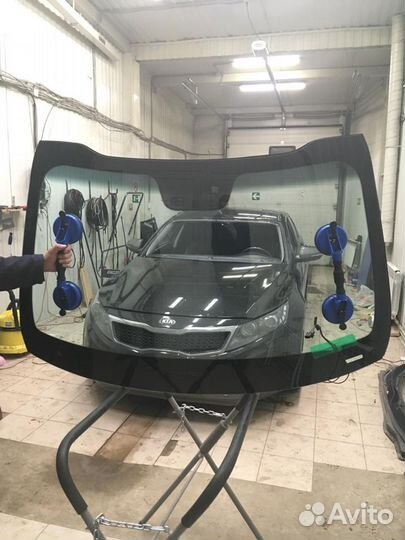 Лобовое стекло Киа Оптима