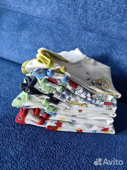 Пакетом боди mothercare 6-9 мес