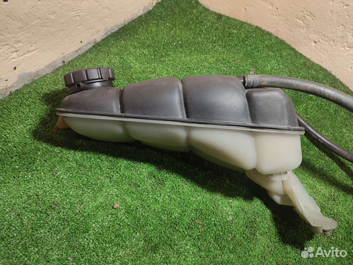 Расширительный бачок Mercedes w210
