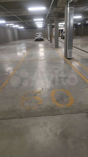 Машиноместо, 13 м²