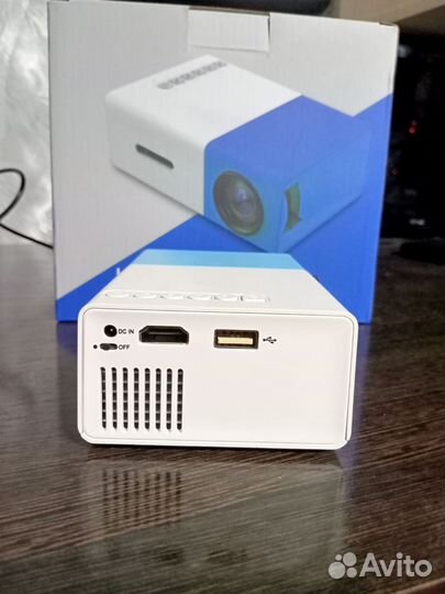 Мини проэктор