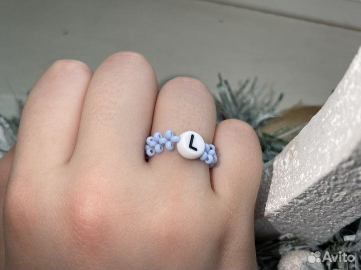 Кольцо с фигуркой