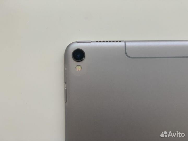 iPad Pro (10,5 дюйма) Wi-Fi+Cellular
