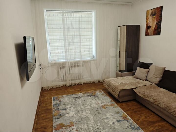 2-к. квартира, 40 м², 1/3 эт.