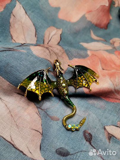 Брошь-кулон