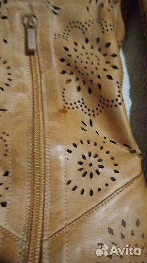 Шикарные кожаные сапоги с перфорацией