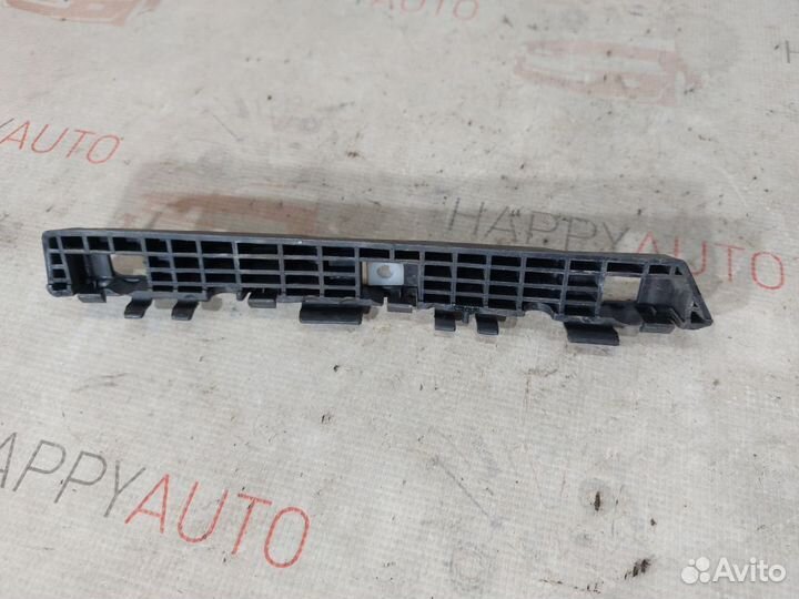 Кронштейн заднего бампера левый Kia Sorento 2 XM