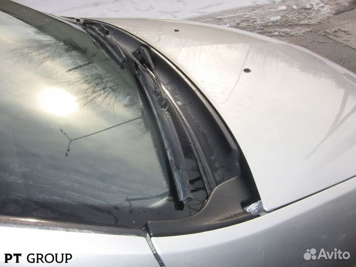 Накладка в проём стеклоочистителей (Жабо) Largus