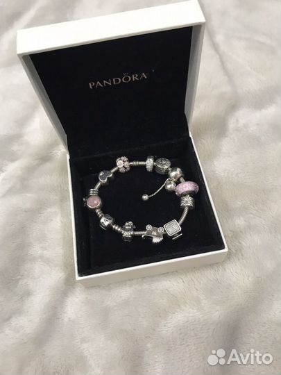 Браслет с шармами Pandora