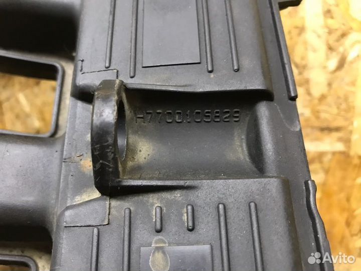 Коллектор впускной LADA Largus универсал 1.6 2014