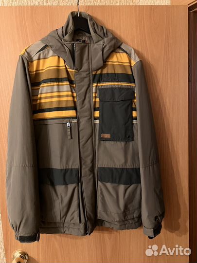 Горнолыжная куртка