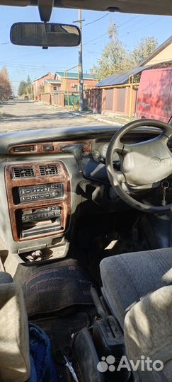 Toyota Town Ace Noah 2.2 AT, 1997, 450 000 км