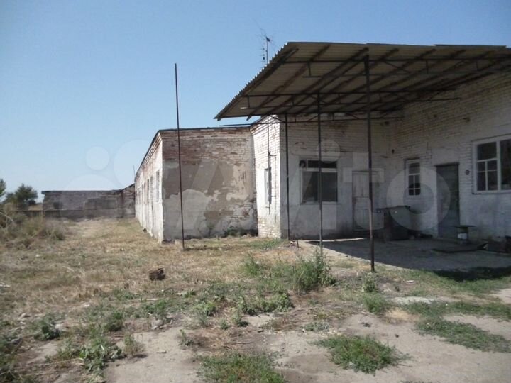 Здание, 1424.6 м²