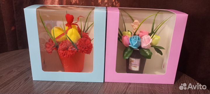 Мыло ручной работы и букеты