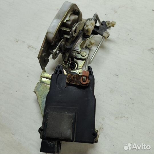 Замок двери задний правый Chery Kimo A1 2008