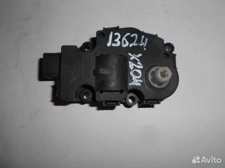 Моторчик заслонки печки X204