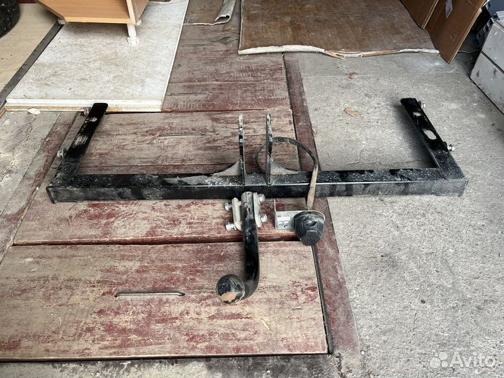 Фаркоп на volkswagen polo 2020