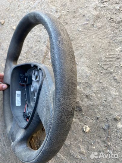 Руль Рено Логан 2