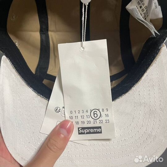 Белая ретро кепка Supreme x Maison Margiela