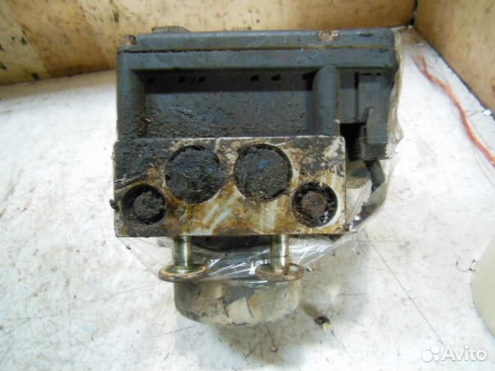 Блок ABS (насос) Skoda Felicia