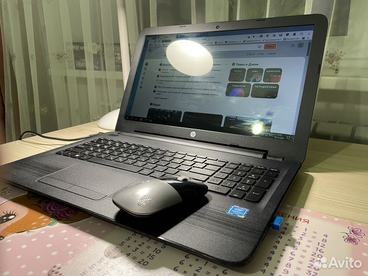 Ноутбук hp, сумка и мышь в подарок