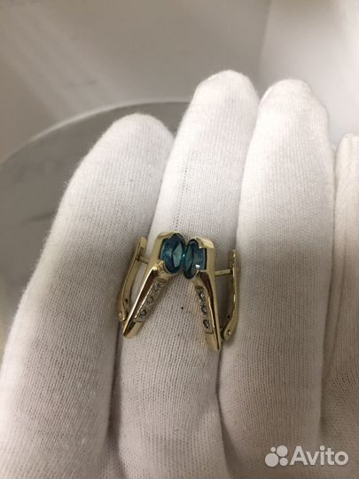 Золотые серьги