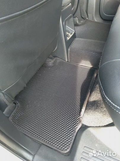 Автоковры водительские EVA Nissan Bassara JU30 Ева