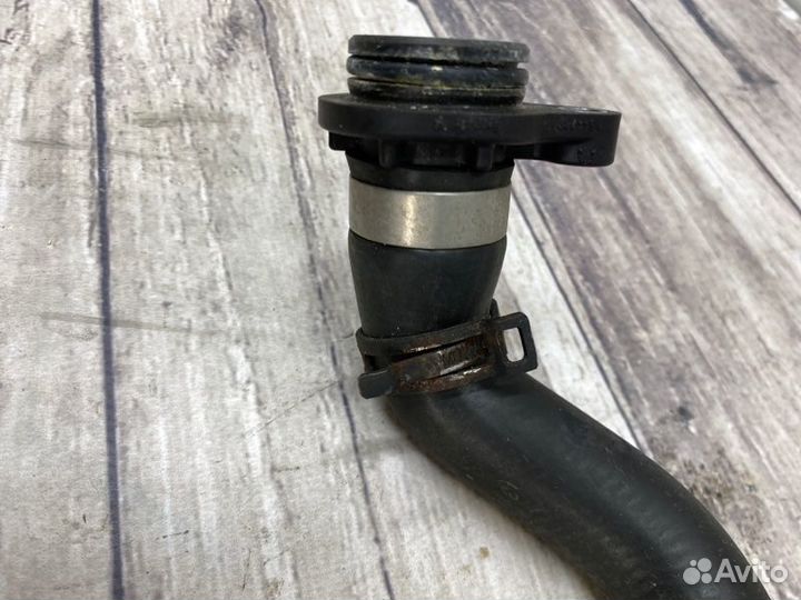 Патрубок системы охлаждения Bmw 5-Series F10