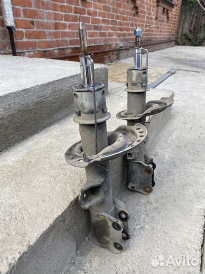 Амотизаторы передние hyundai solaris