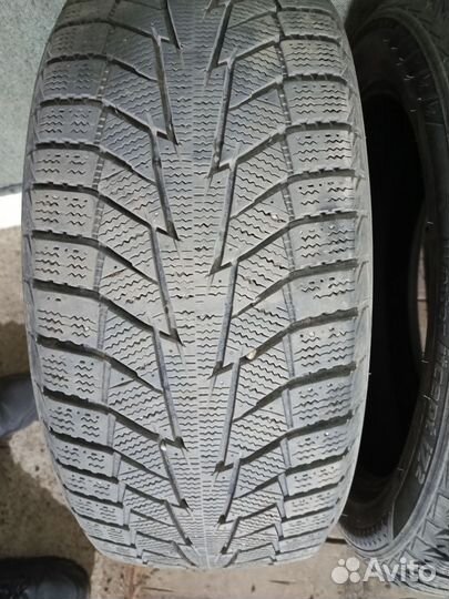 Hankook Winter I'Cept iZ 2 W616 205/50 R17 93T