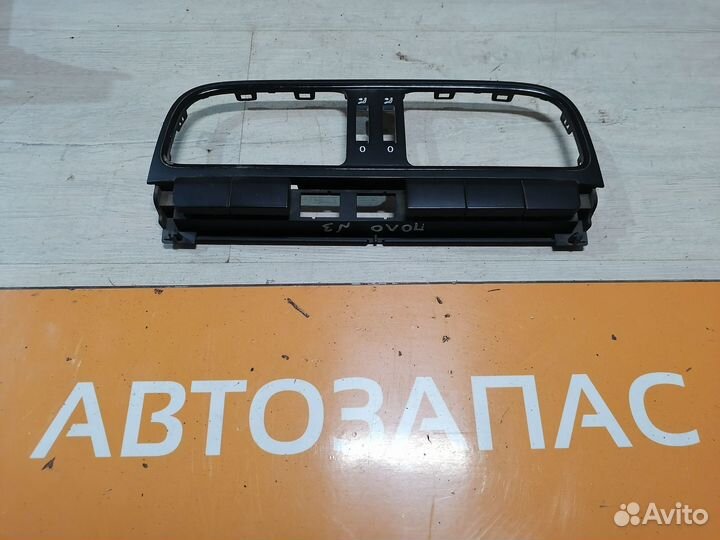 Накладка торпедо рамка ниша Volkswagen Polo 5