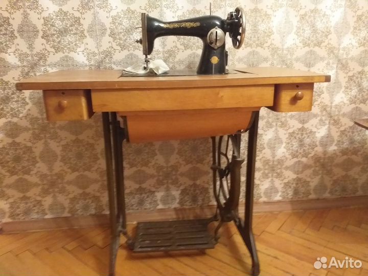 Швейная машинка пмз им. Калинина