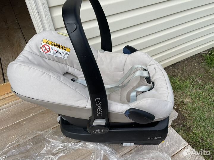 Автолюлька maxi cosi с базой isofix