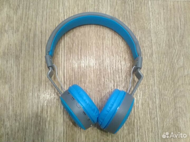 Беспроводные наушники jbl