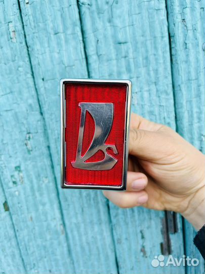 Ваз 2106 ладья, эмблема, красная