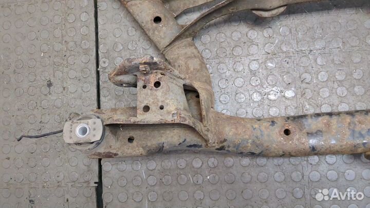 Балка подвески задняя Volkswagen Sharan